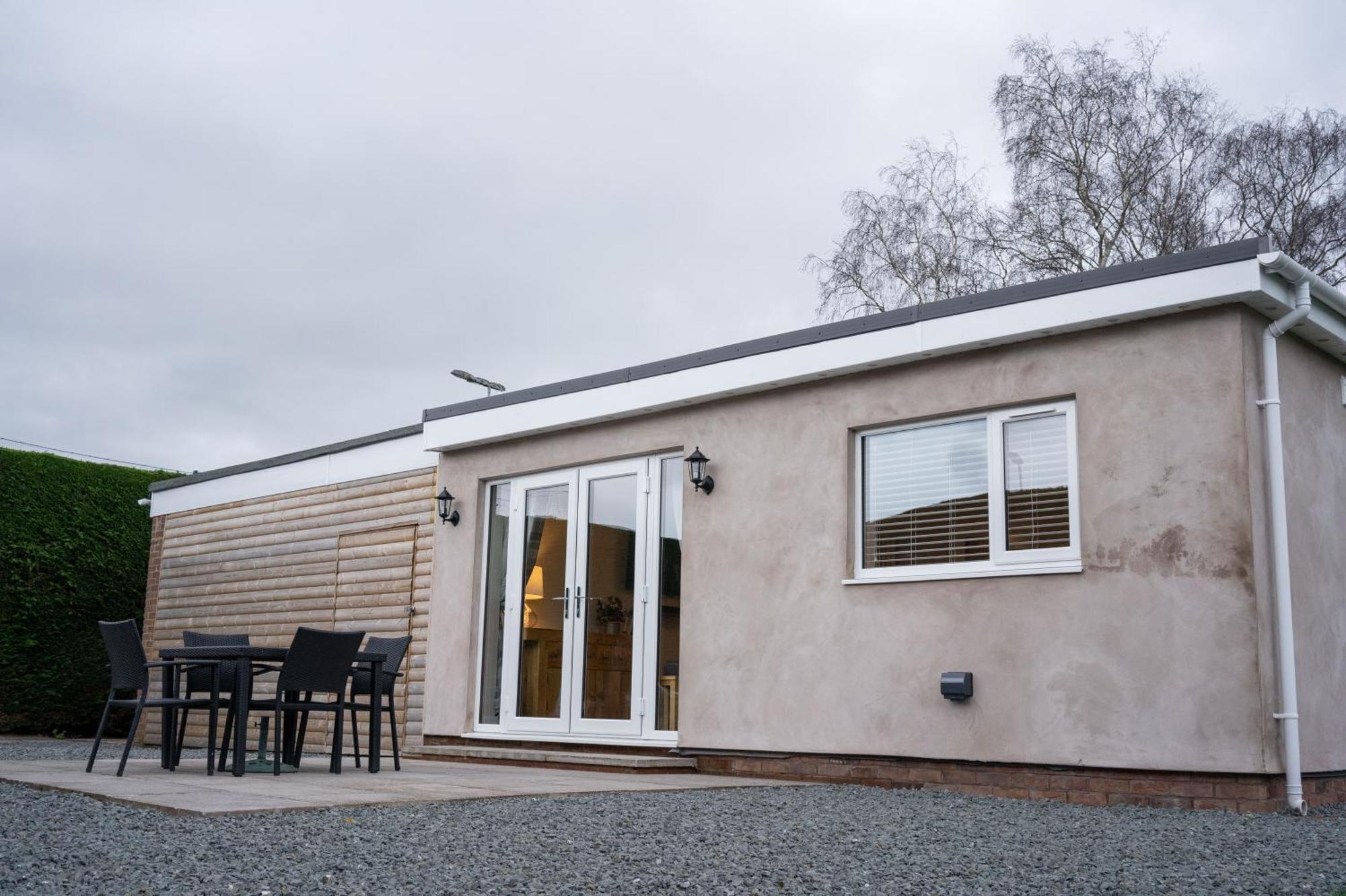 Contemporary New Build With Parking & Garden In Central Location Villa Hereford Exterior photo